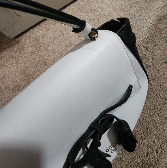 Guess bag - Picture 3 of 6